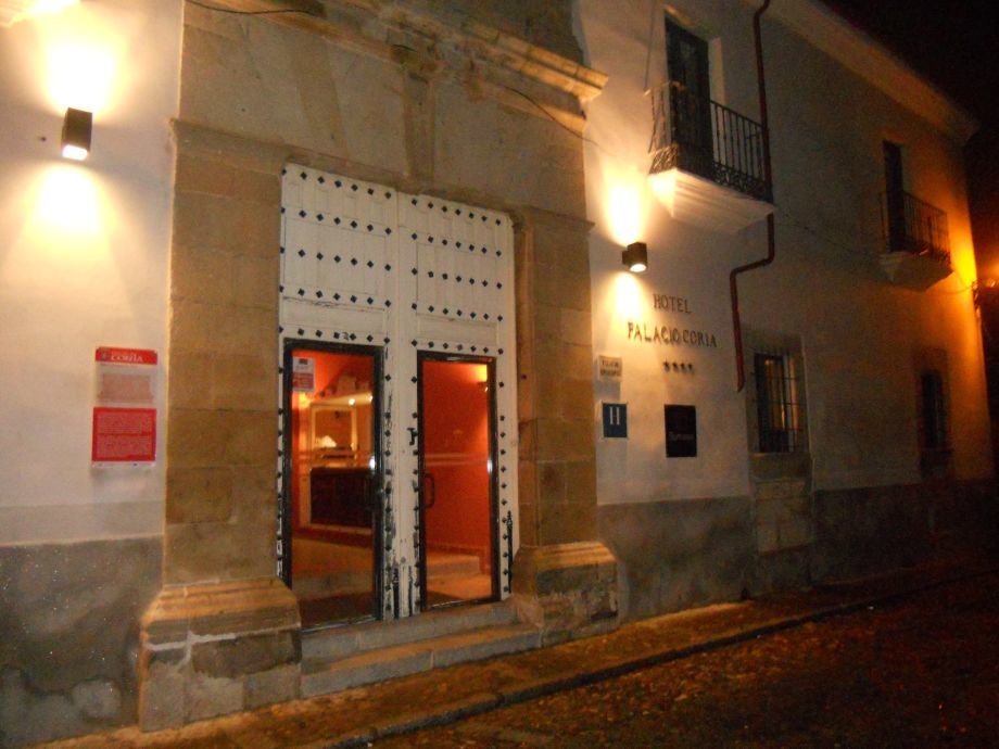 Sumaiya El Palacio Coria Exterior photo